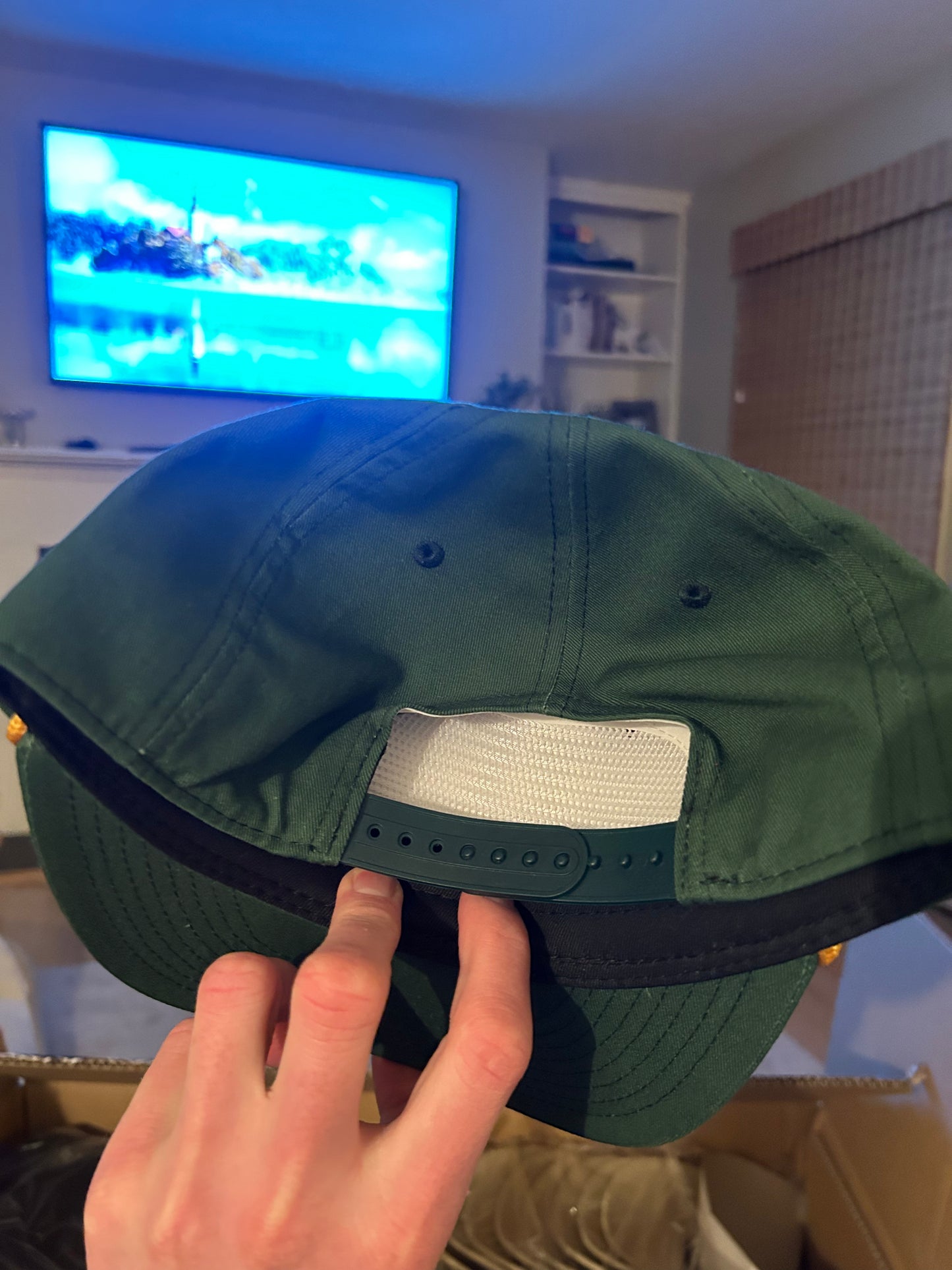 Divots Teddy Bear Logo (Khaki)
